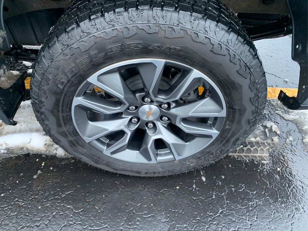 Certified 2025 Chevrolet Silverado 1500 LT image 32