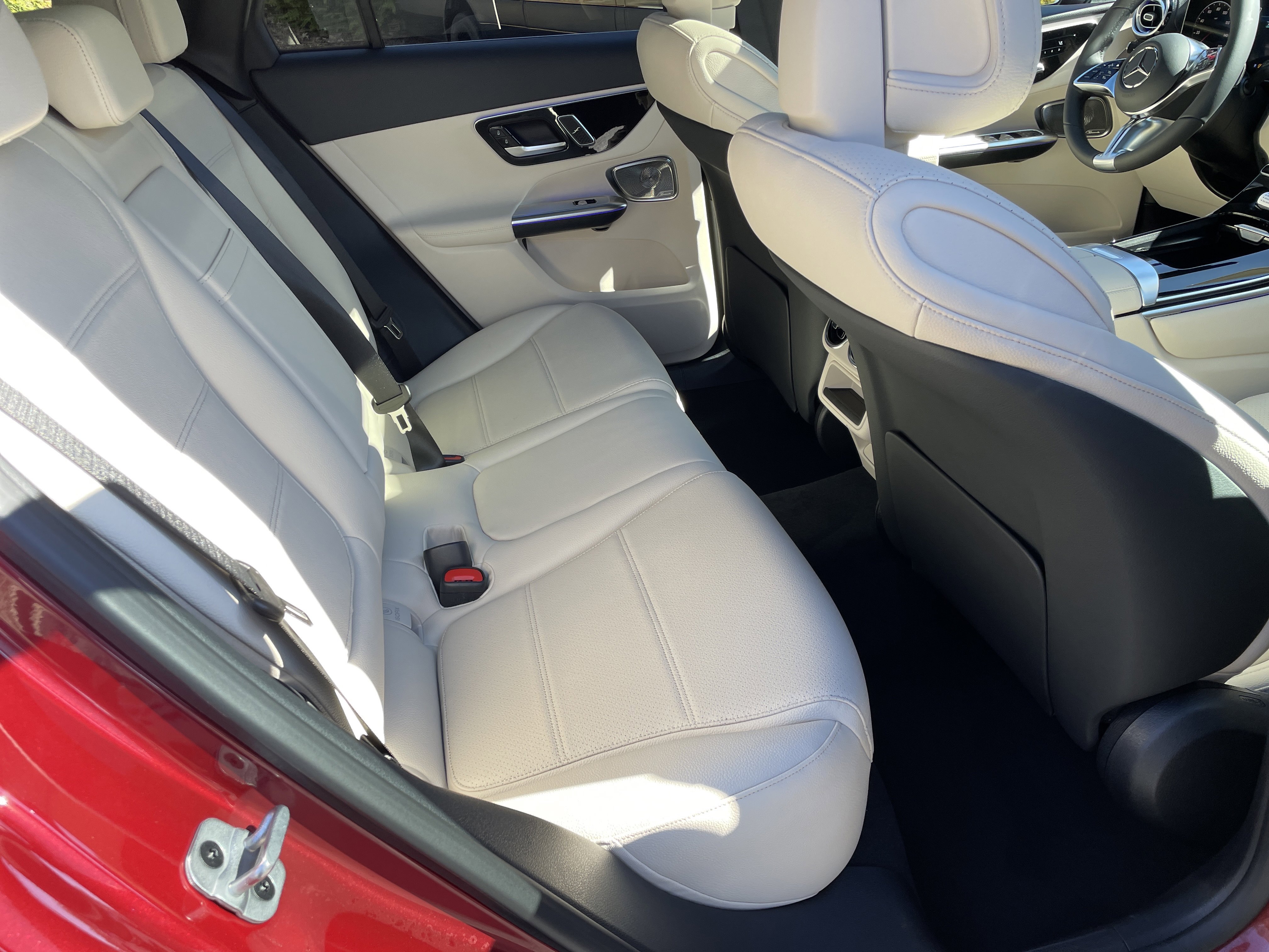New 2026 Mercedes-Benz GLC 300 image 39