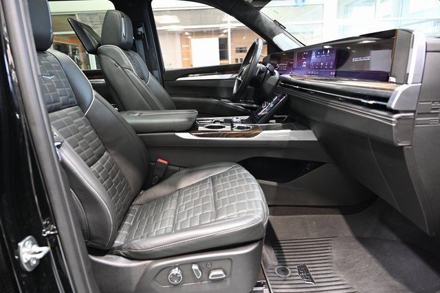 Used 2025 Cadillac Escalade ESV Sport Platinum w/ LPO, Floor Liner Package image 14
