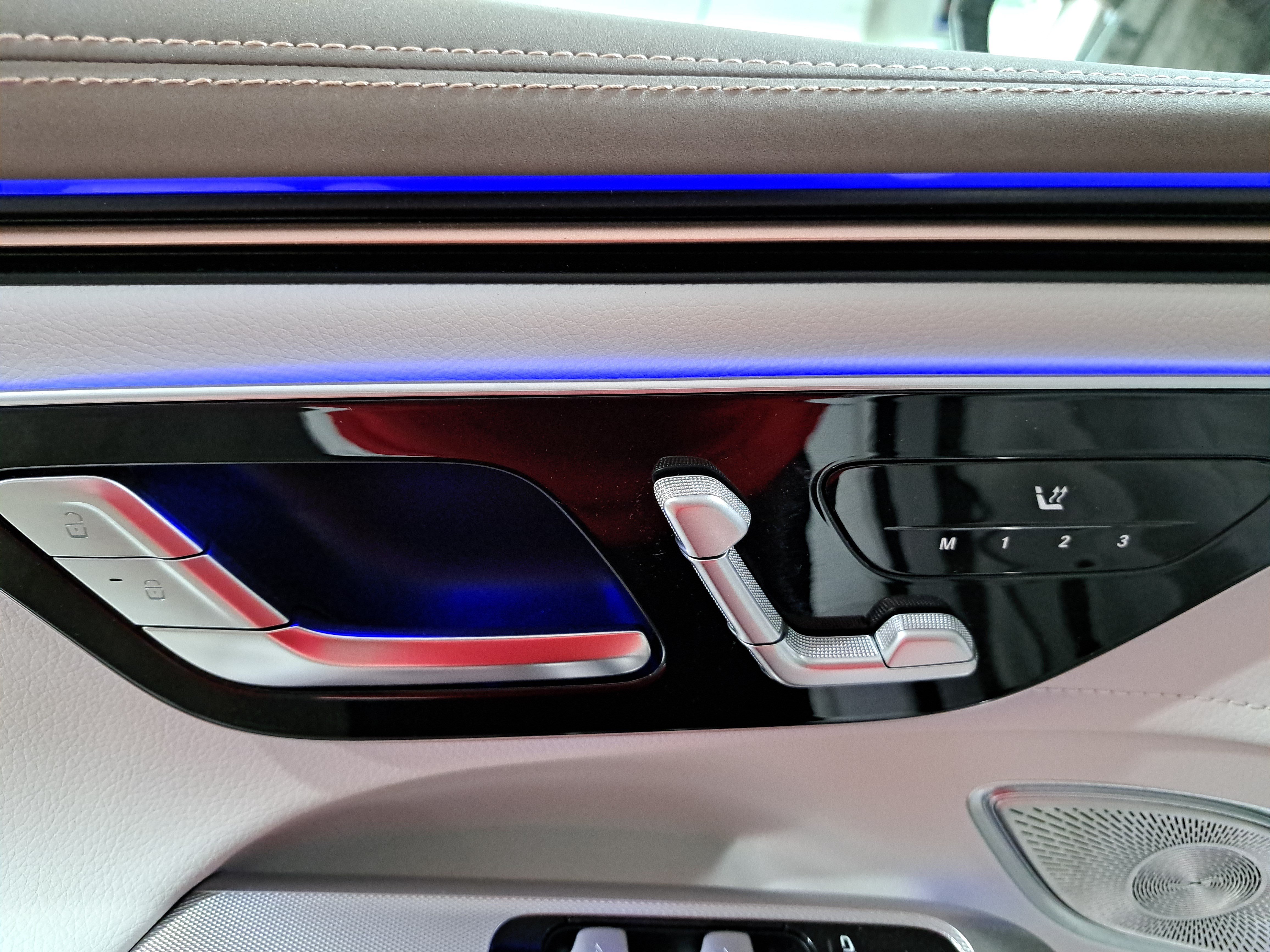 Certified 2023 Mercedes-Benz EQE 350+ SUV image 32