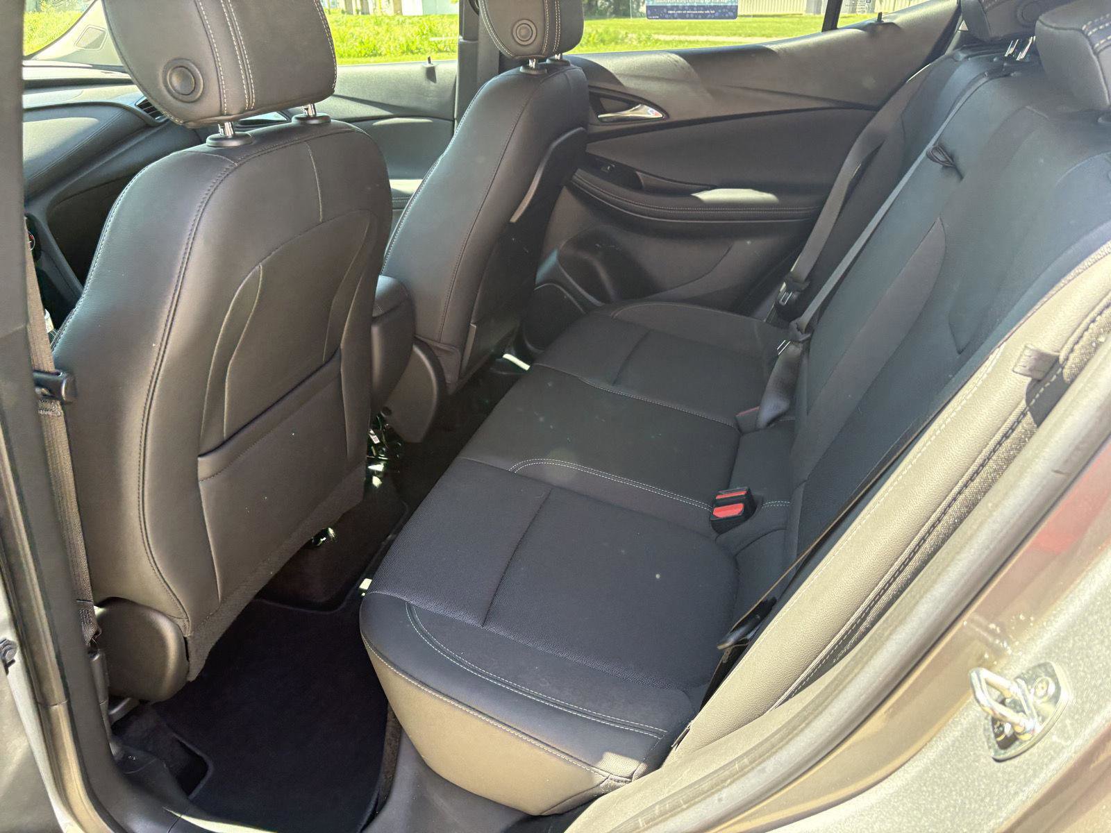 Used 2023 Buick Encore GX Select w/ Sport Touring Package FWD image 14