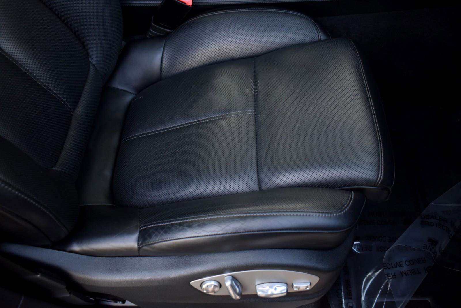 Used 2014 Porsche Cayenne Turbo w/ Comfort Plus Package (PU4) image 44