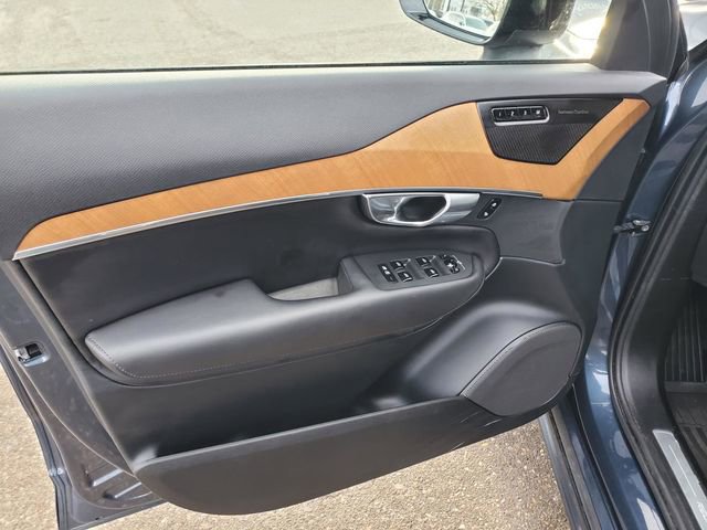 Certified 2023 Volvo XC90 T8 Plus w/ Protection Package Premier image 7