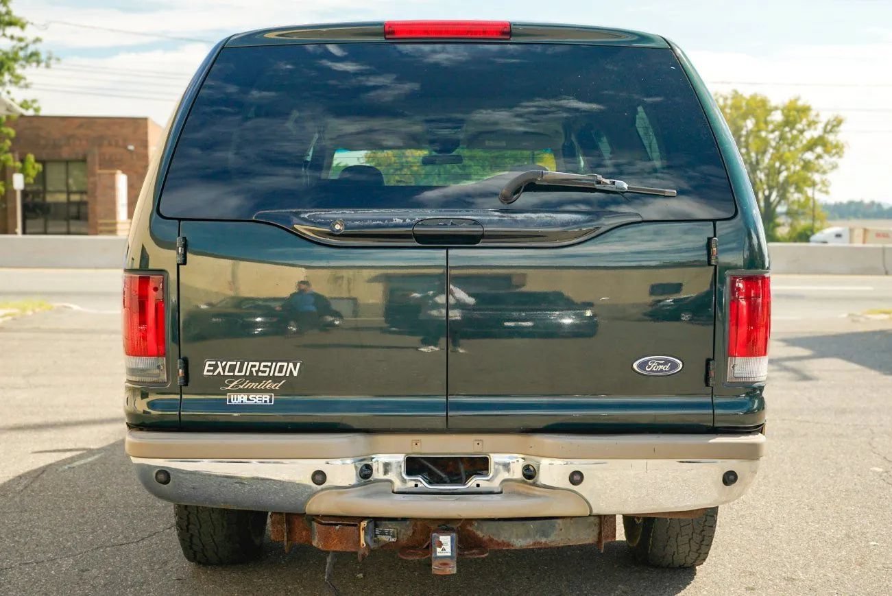 Used 2002 Ford Excursion Limited AWD/4WD image 6