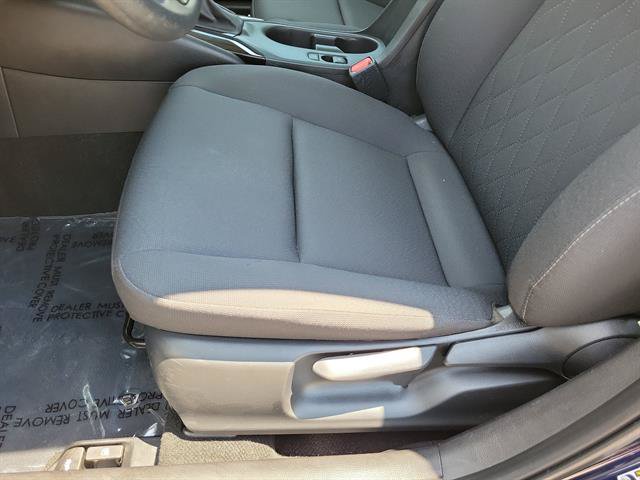 Used 2023 Toyota Corolla LE FWD image 4