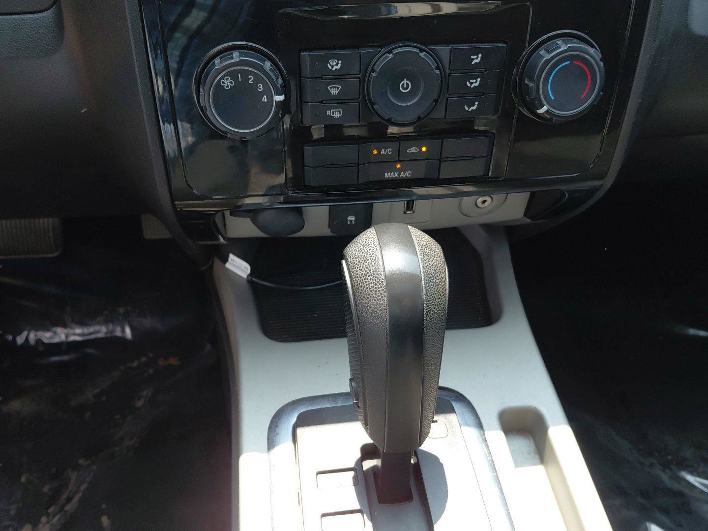 Used 2010 Ford Escape XLT FWD image 39