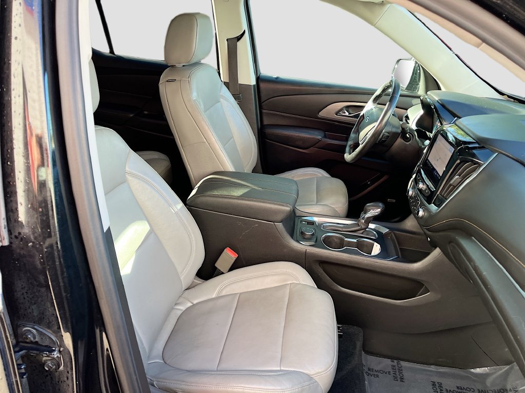Used 2021 Chevrolet Traverse RS AWD/4WD image 31