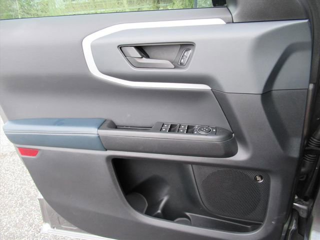 Used 2021 Ford Bronco Sport Outer Banks w/ Outer Banks Package (96D) image 19