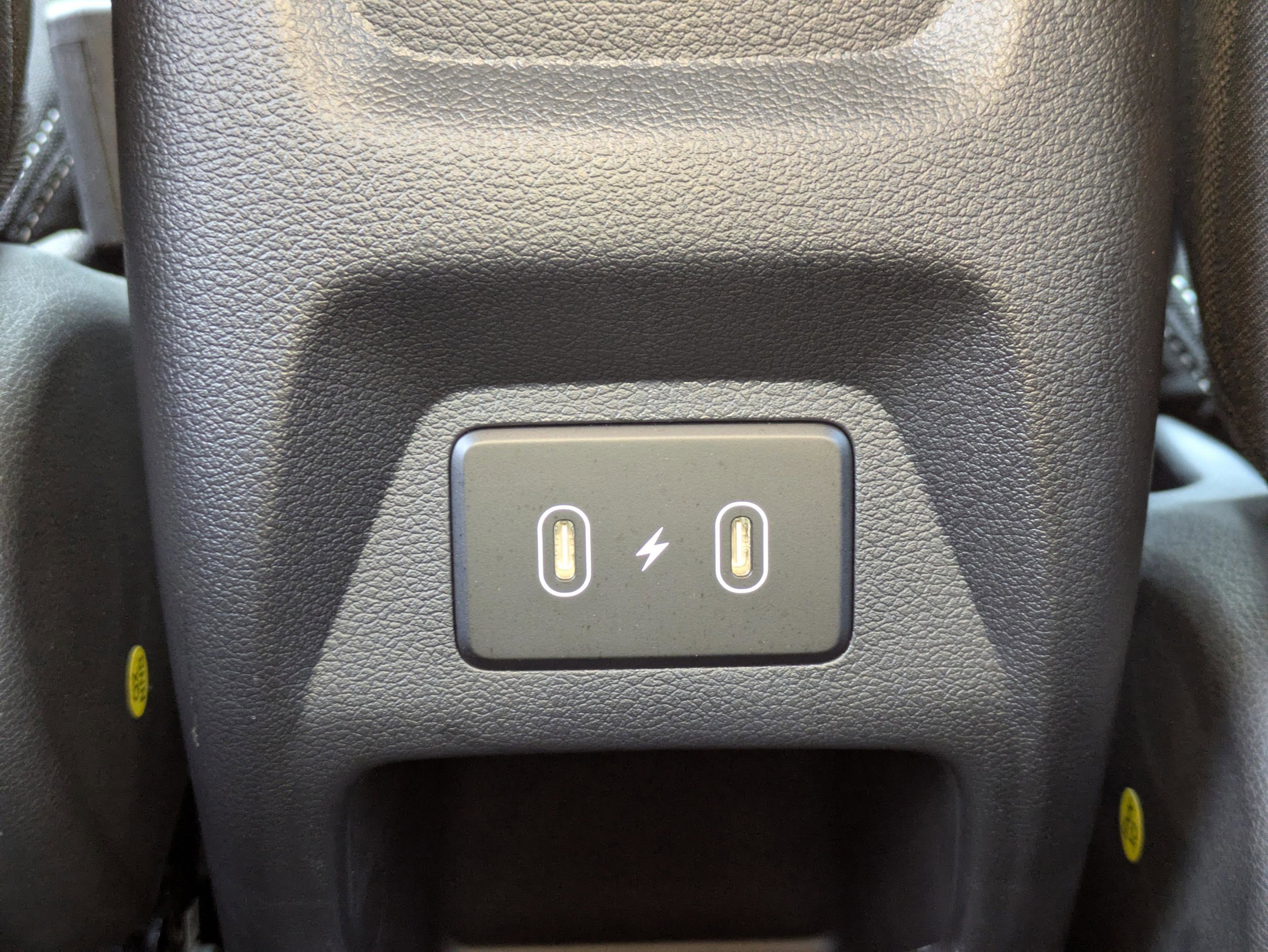 Certified 2024 Hyundai Venue SEL image 14