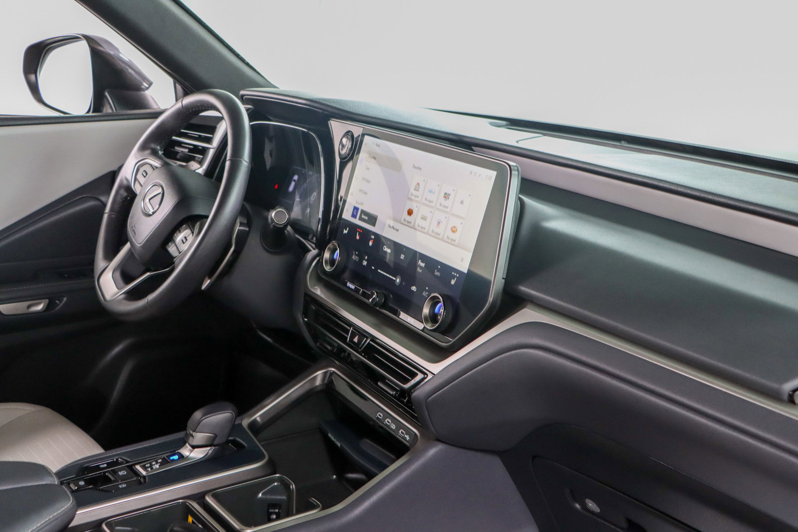 Used 2024 Lexus TX 350 FWD w/ Cold Weather Package image 27