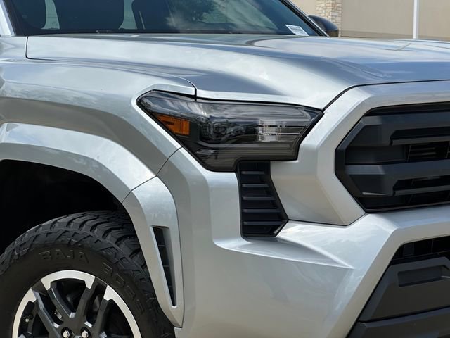 Used 2024 Toyota Tacoma SR image 3