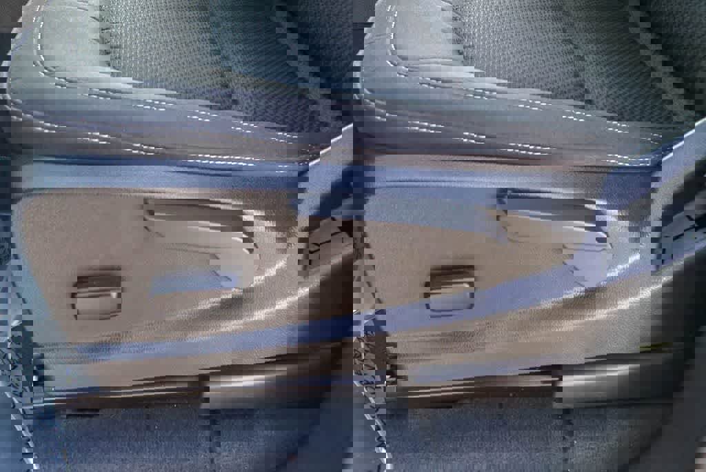 Used 2022 Chevrolet Colorado LT image 20