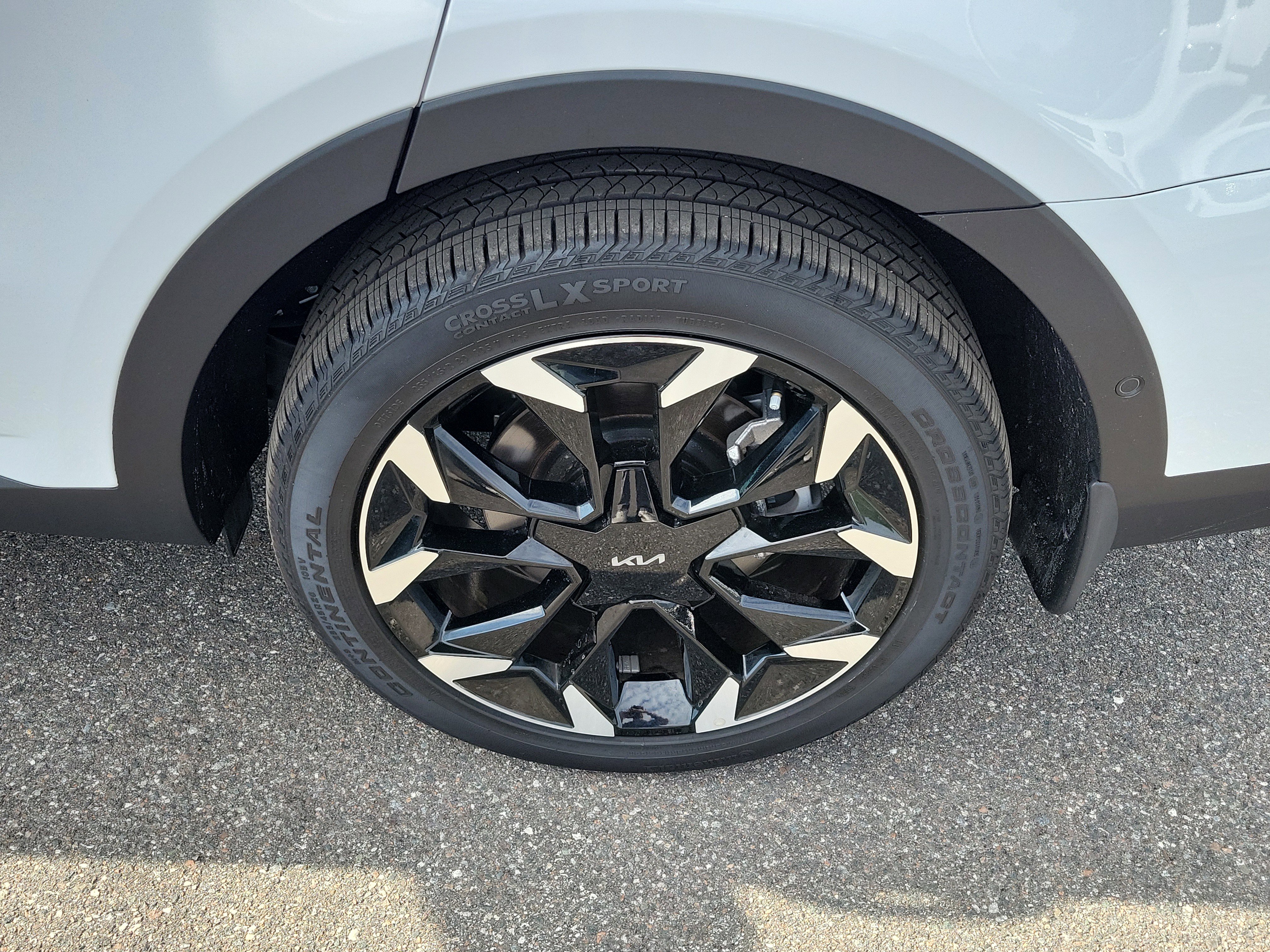Used 2025 Kia Sorento SX image 41