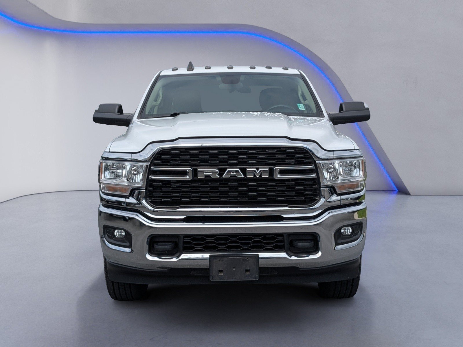 Used 2022 RAM 2500 Big Horn w/ Snow Chief Group AWD/4WD image 3