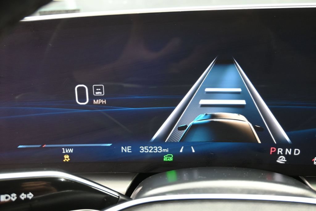 Used 2024 Cadillac Lyriq Sport AWD/4WD image 19