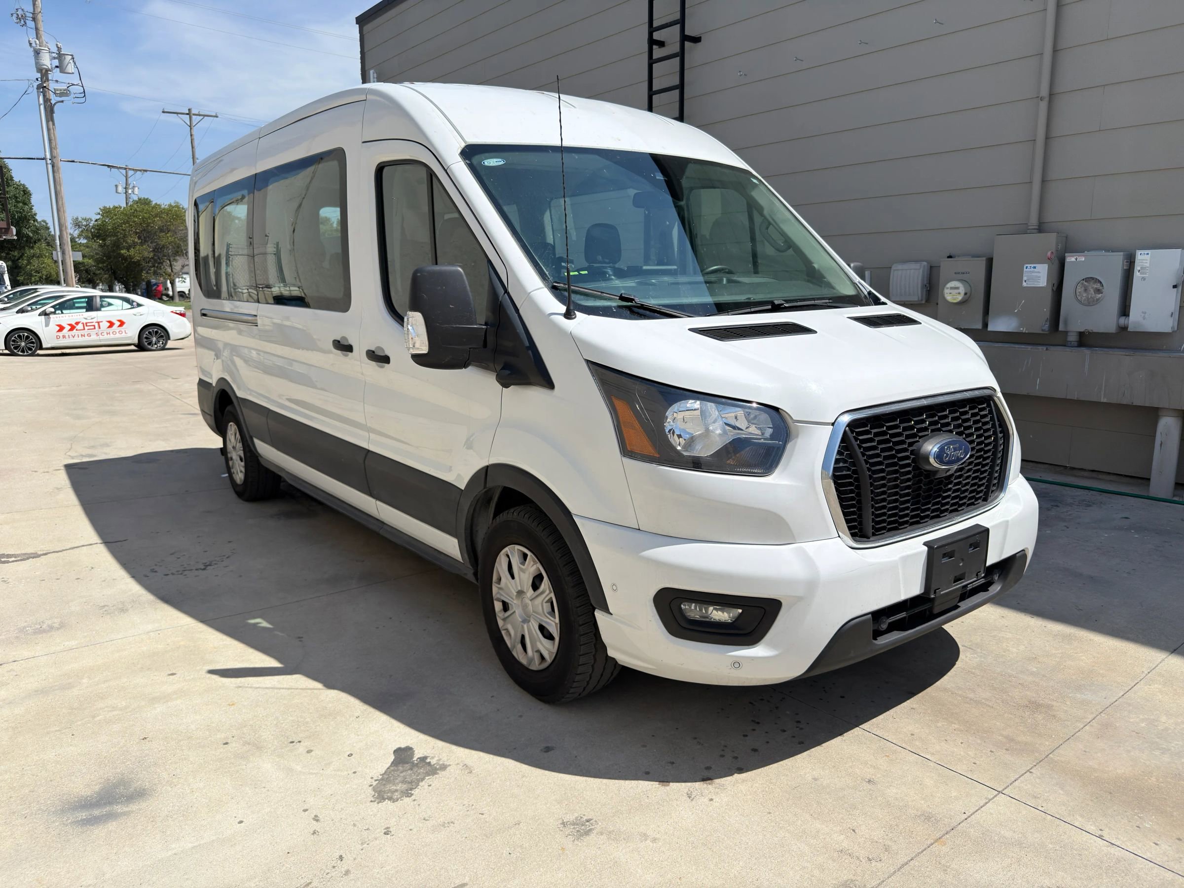 Used 2023 Ford Transit 350 XLT RWD image 1