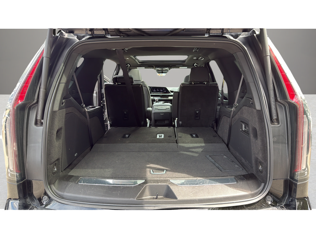 Used 2024 Cadillac Escalade Sport w/ LPO, ONYX Package AWD/4WD image 20