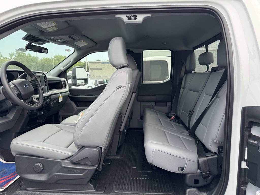 New 2025 Ford F350 XL w/ XL Chrome Package image 17