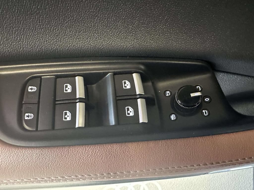 Used 2025 Audi Q8 Premium Plus w/ Premium Plus Package AWD/4WD image 22