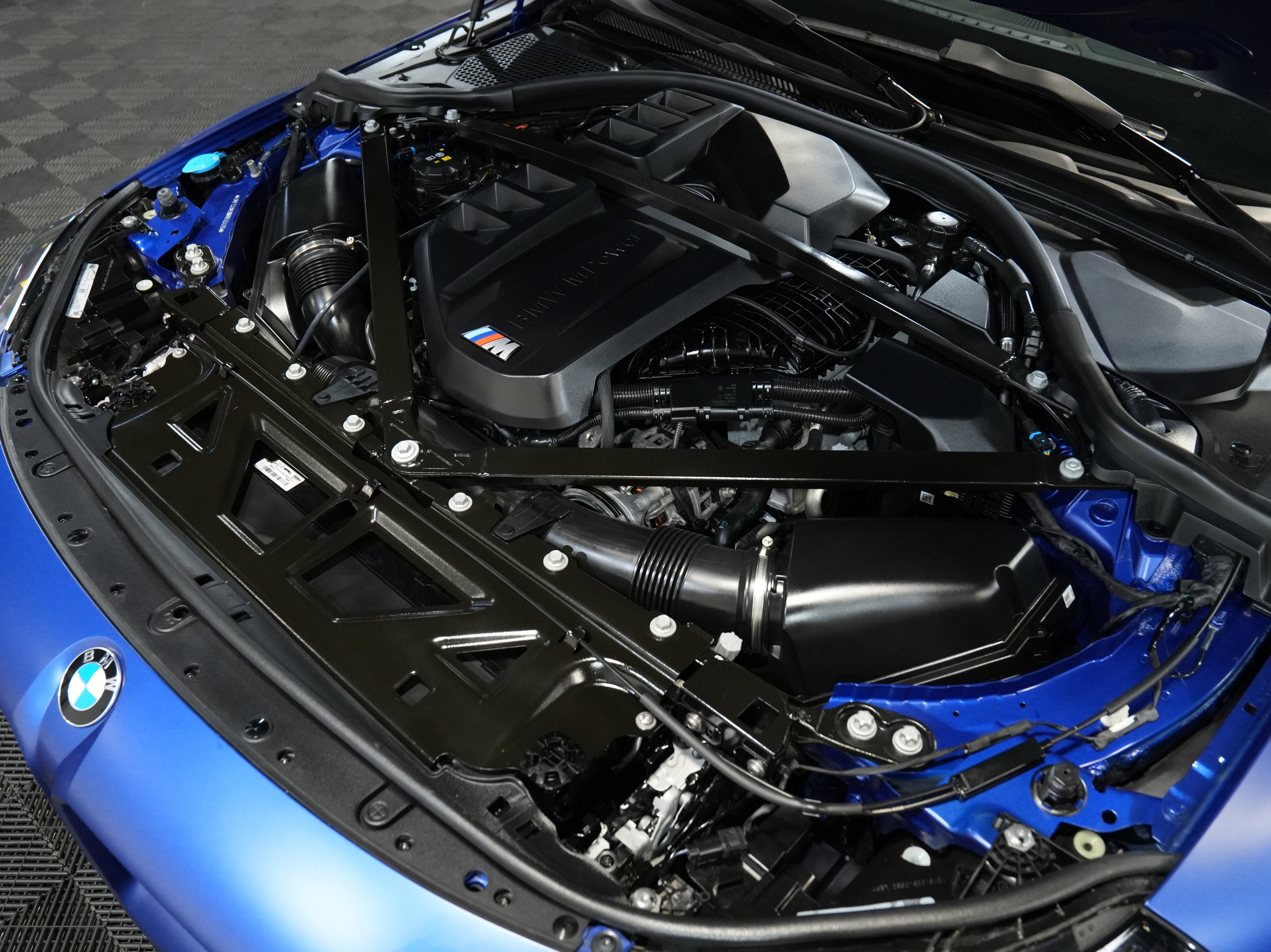 Used 2024 BMW M2 w/ Lighting Package image 48