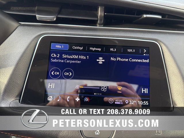 Used 2020 Cadillac XT4 Premium Luxury image 16