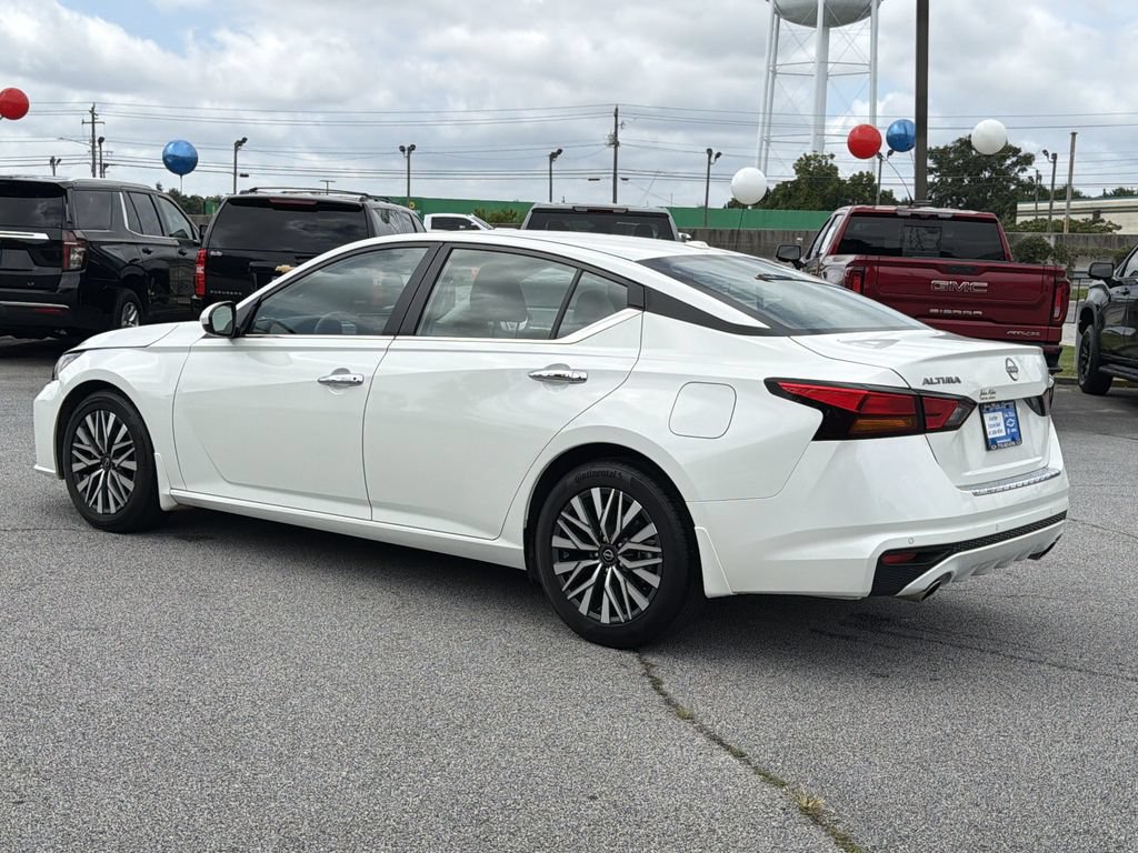 Used 2023 Nissan Altima 2.5 SV w/ SV Premium Package FWD image 21