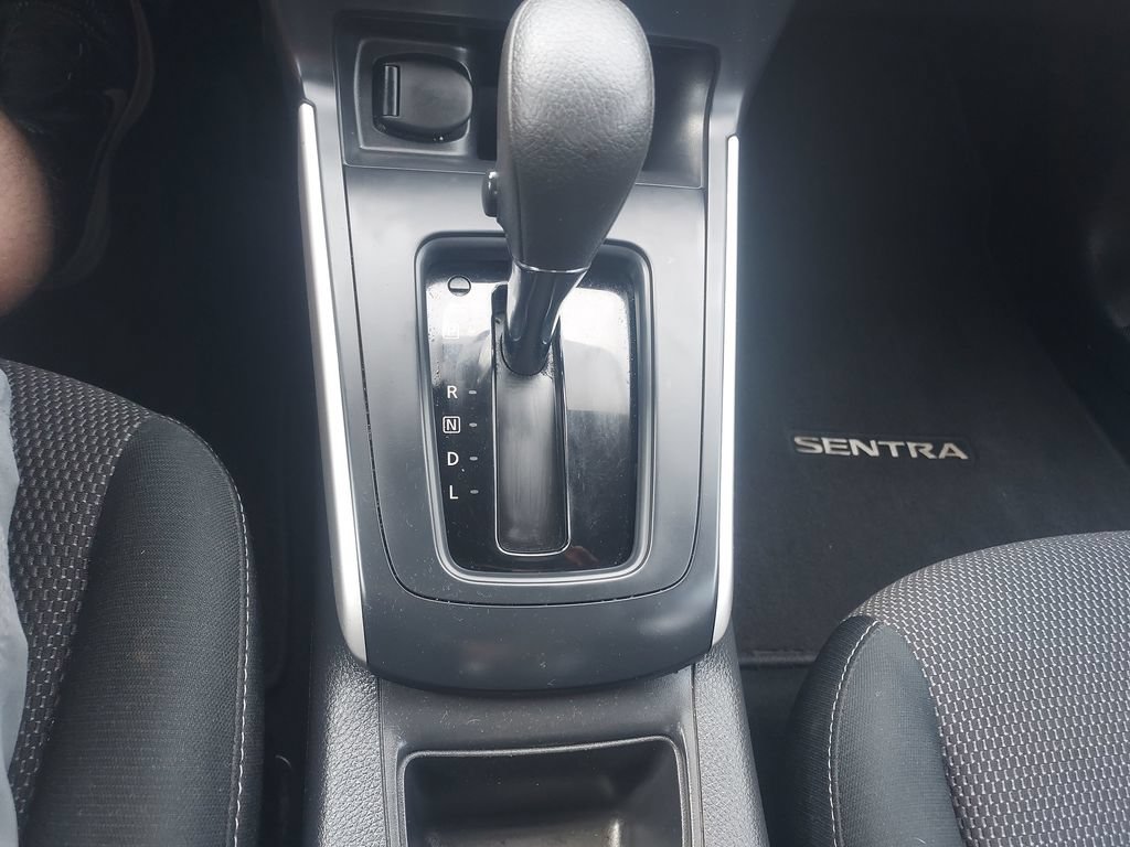 Used 2019 Nissan Sentra S FWD image 17