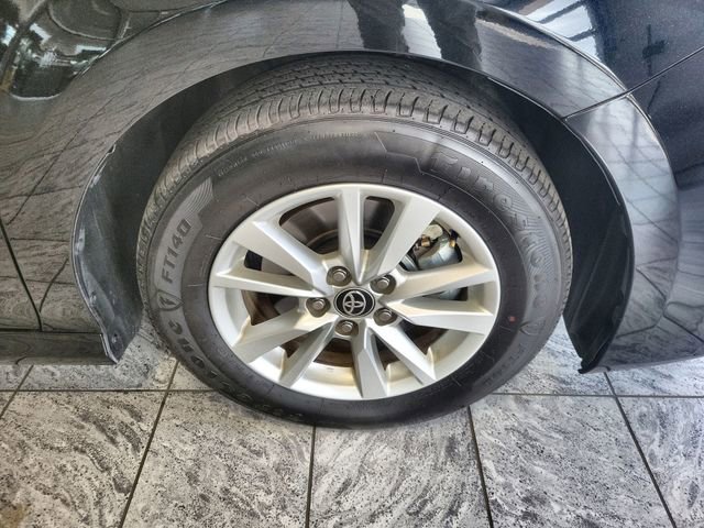 Used 2025 Toyota Camry LE FWD image 10