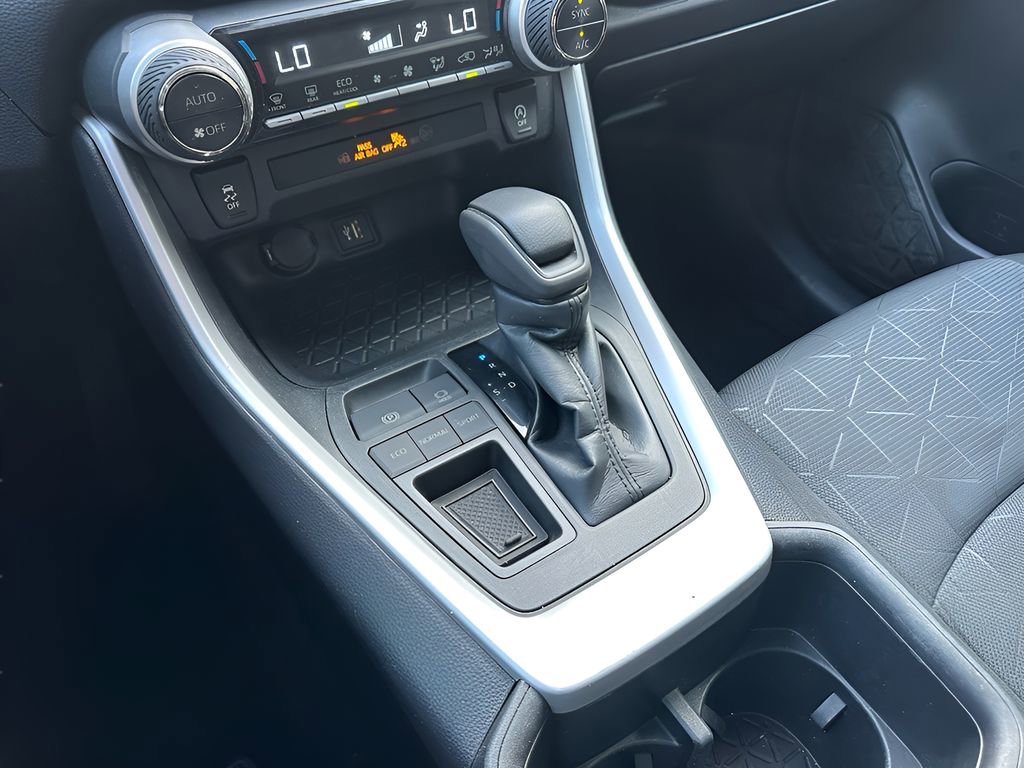 Used 2023 Toyota RAV4 XLE image 21