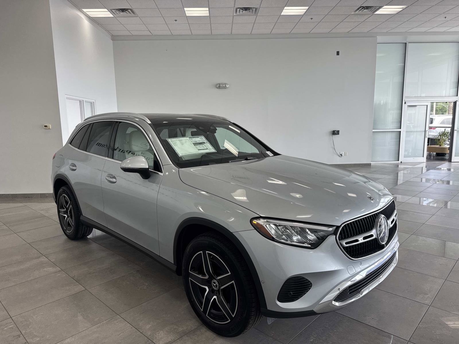 New 2026 Mercedes-Benz GLC 300 image 3