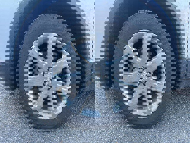 Used 2018 Buick Encore Essence w/ Experience Buick Package image 11