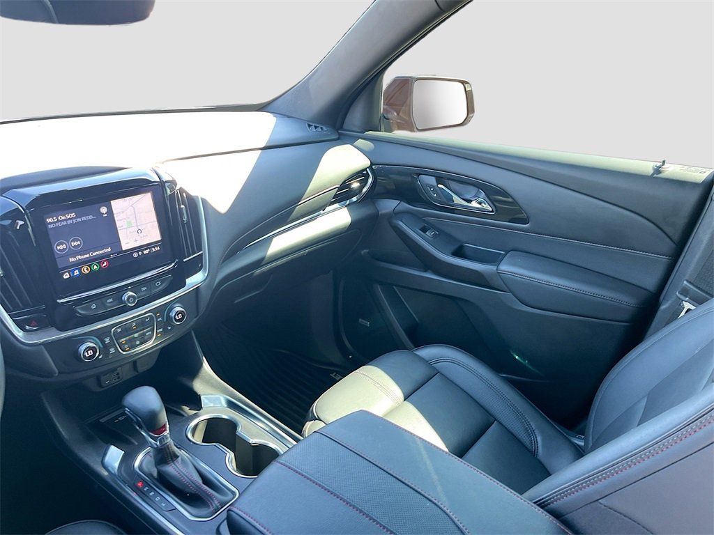 Used 2023 Chevrolet Traverse RS image 25