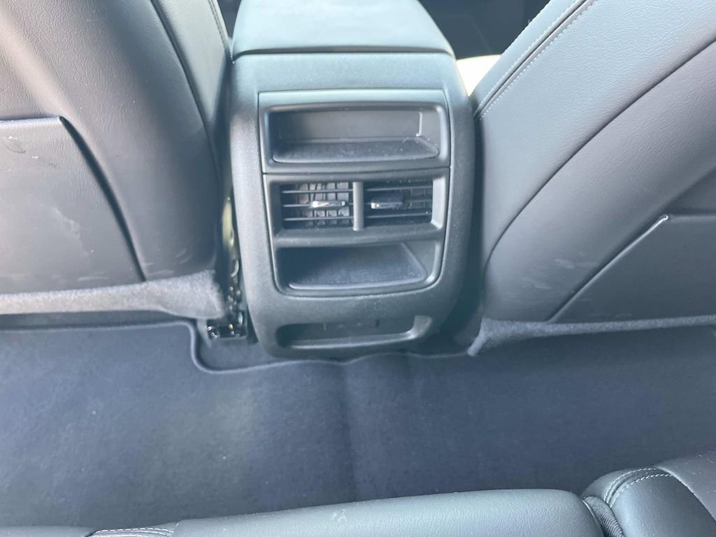 Certified 2026 Cadillac XT5 Premium Luxury image 17