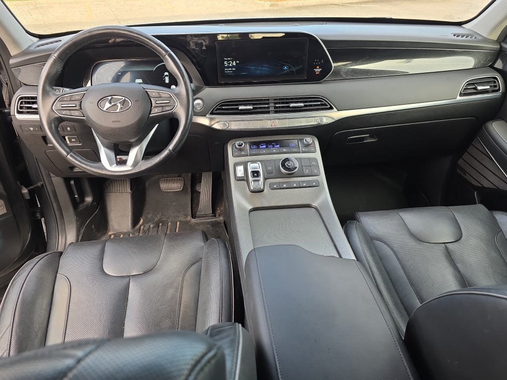 Used 2022 Hyundai Palisade Limited w/ Cargo Package FWD image 17