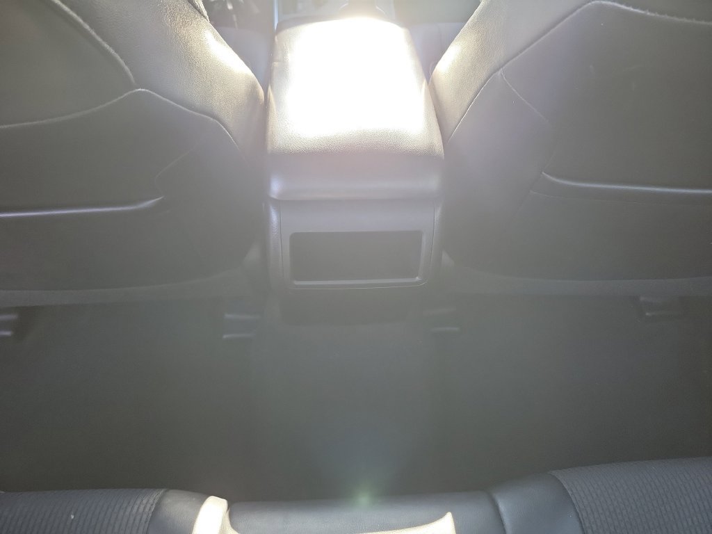 Used 2016 Toyota Camry SE FWD image 16