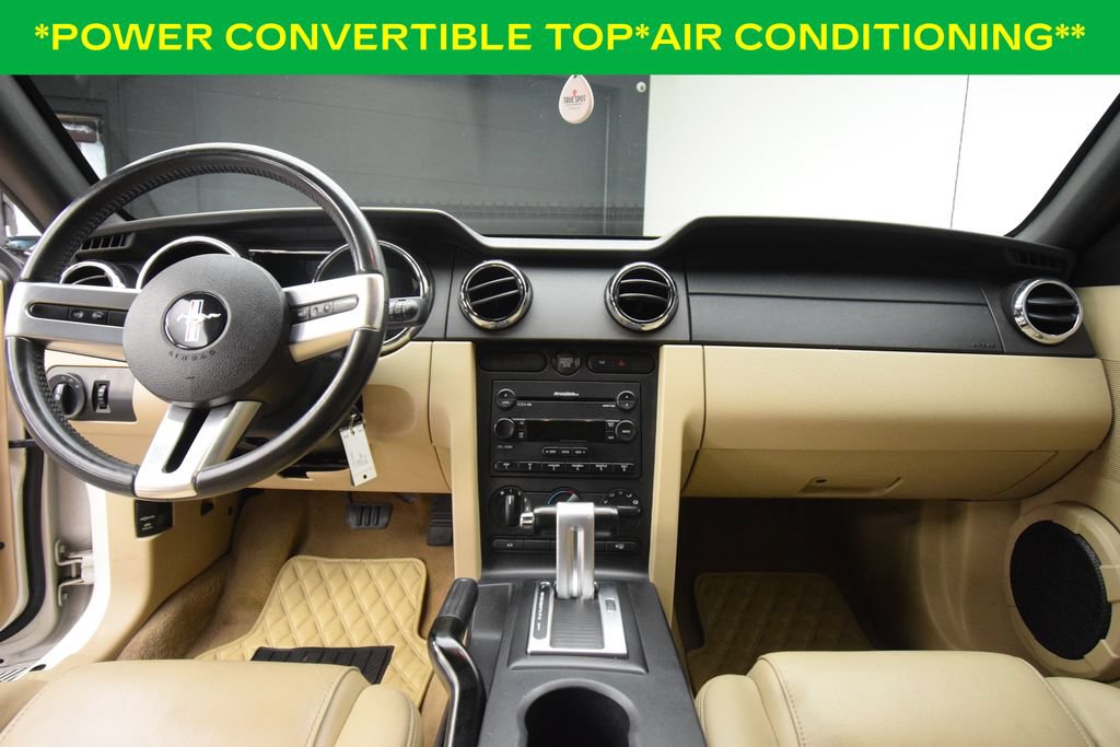 Used 2006 Ford Mustang Premium RWD image 4