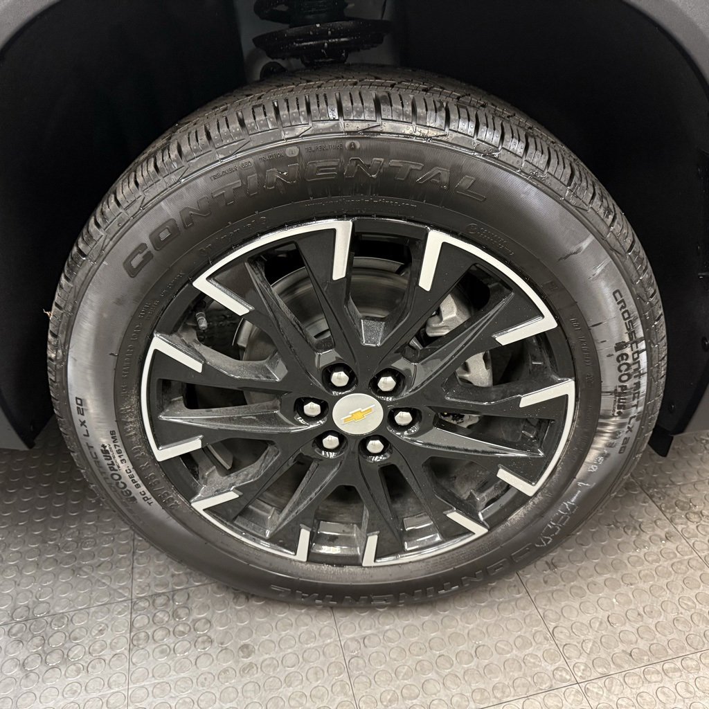 New 2026 Chevrolet Traverse LT w/ Sun and Wheel Package FWD image 14
