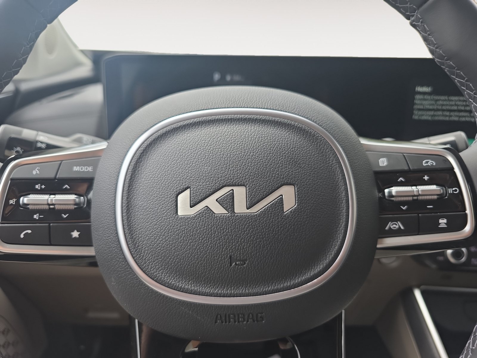 Certified 2026 Kia Carnival LX FWD image 11