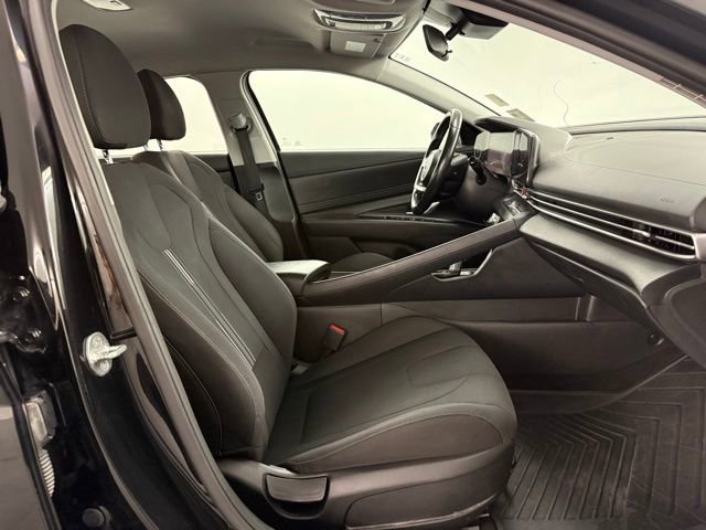 Used 2023 Hyundai Elantra SEL w/ Convenience Package image 31