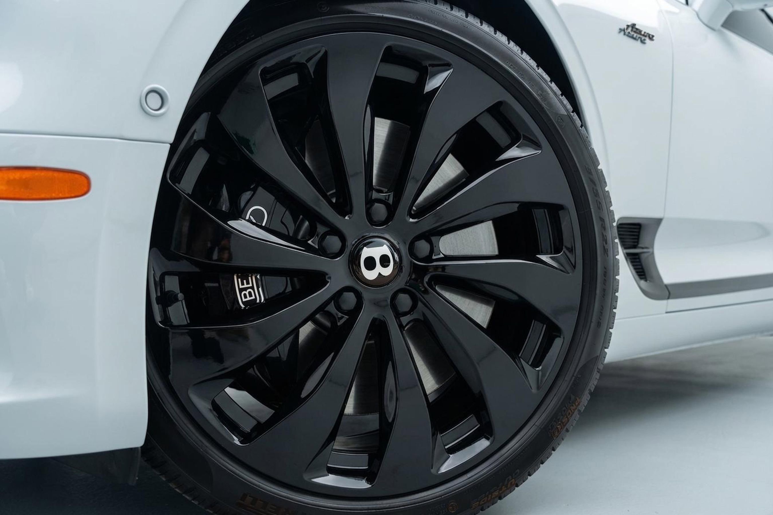 Used 2024 Bentley Continental GT Azure image 6