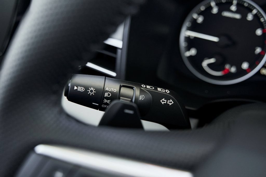 Used 2025 Mitsubishi Outlander SE FWD image 37