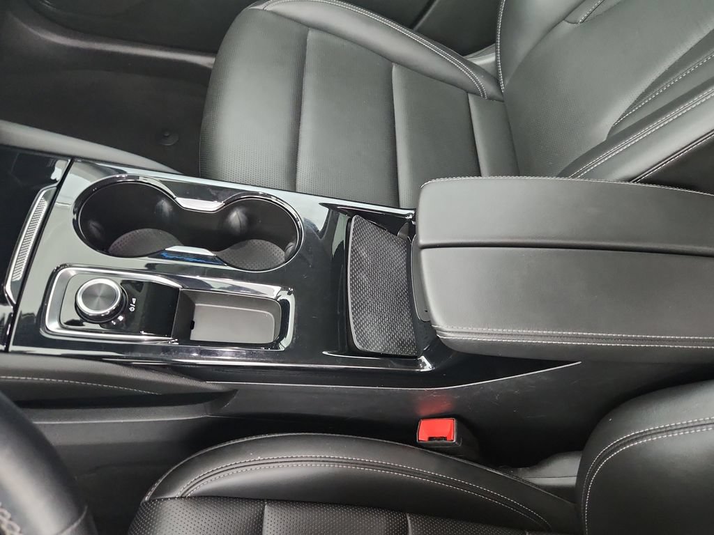 Used 2024 Buick Envision Preferred AWD/4WD image 32