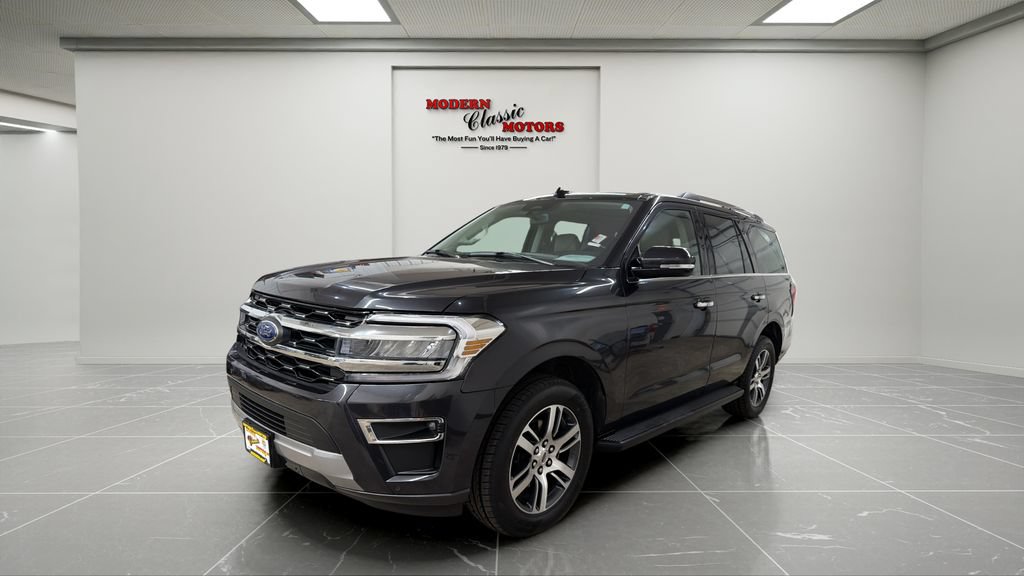 Used 2024 Ford Expedition Limited AWD/4WD image 3