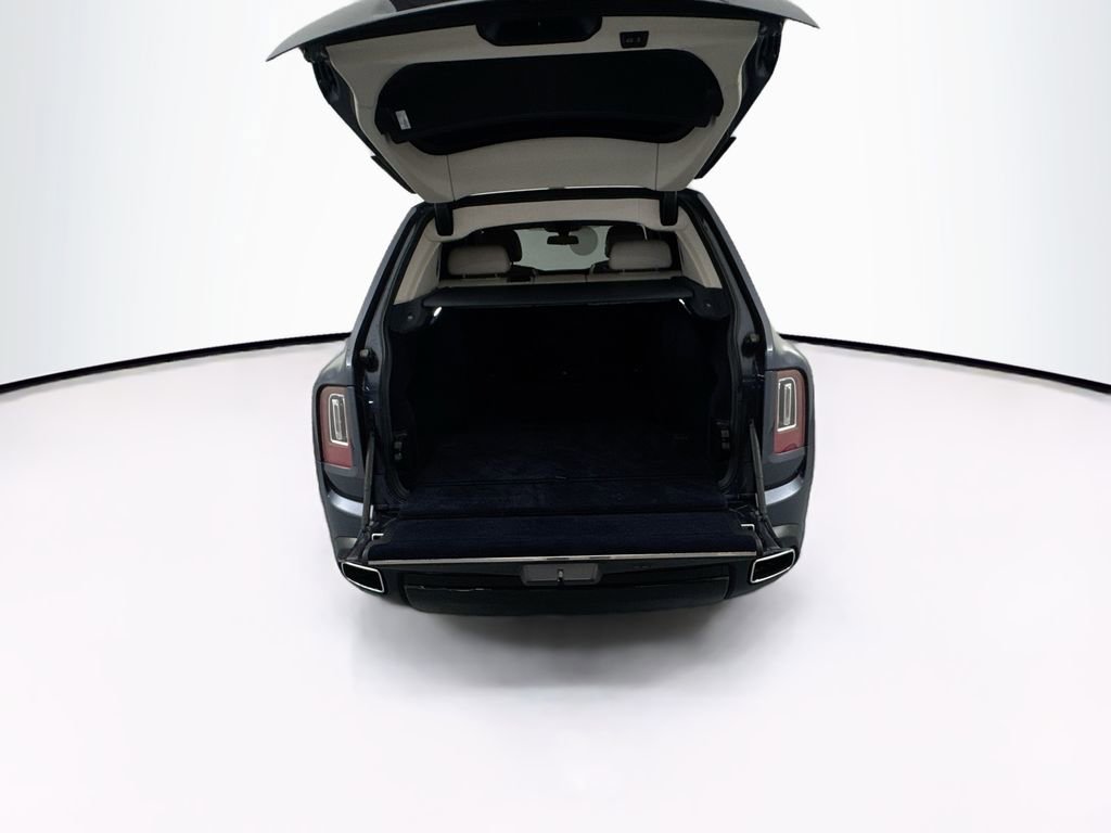 Used 2020 Rolls-Royce Cullinan AWD/4WD image 28