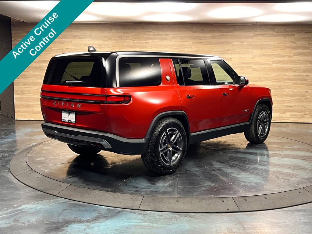 Used 2025 Rivian R1S Adventure image 8