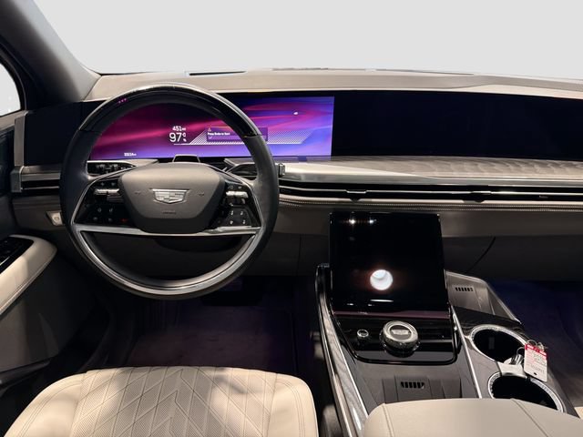Certified 2025 Cadillac Escalade IQ Sport 1 w/ LPO, ONYX Package AWD/4WD image 21