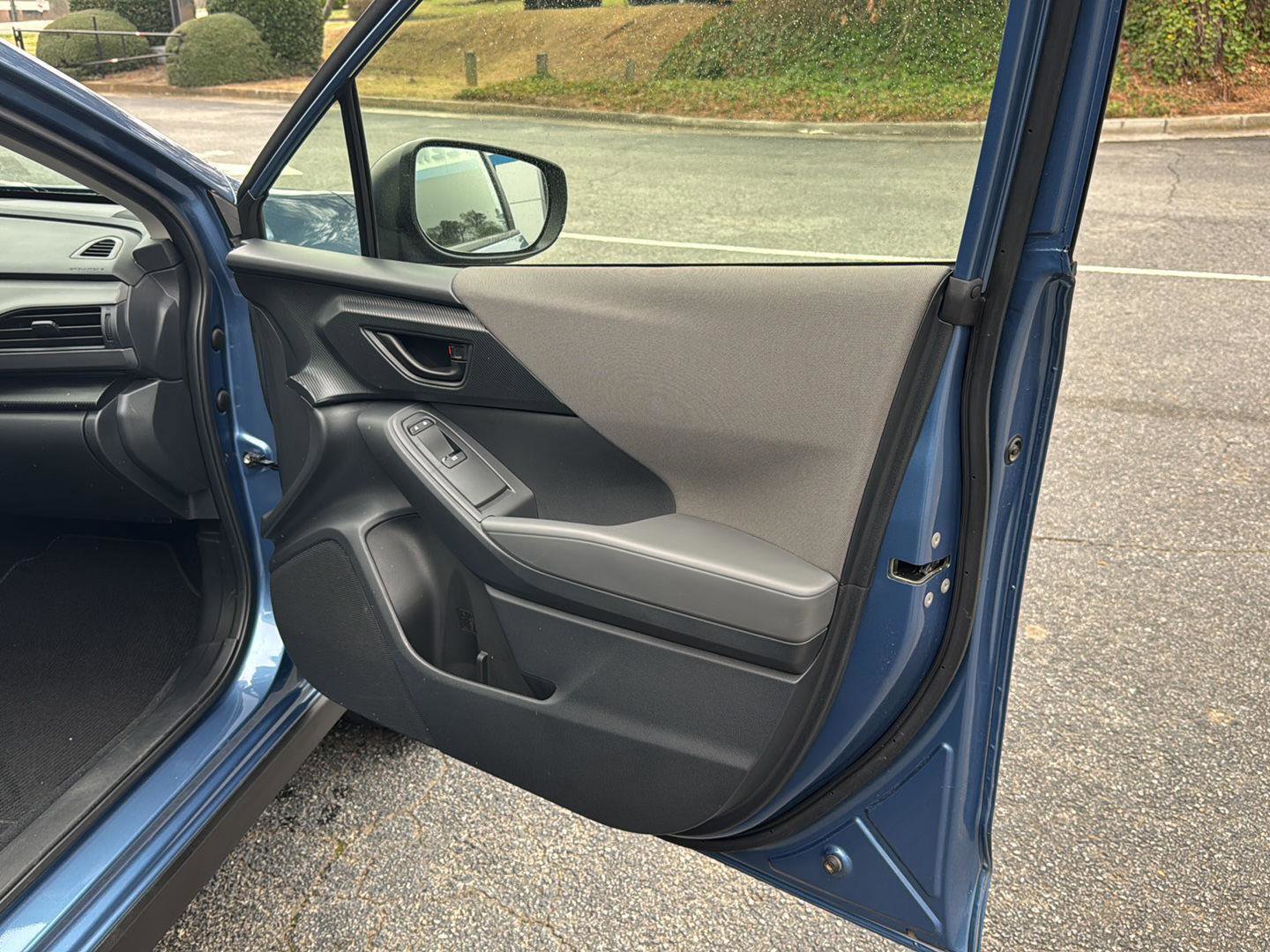 Used 2024 Subaru Crosstrek 2.0i image 13