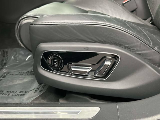 Used 2019 Audi A8 L 3.0T w/ Executive Package AWD/4WD image 28