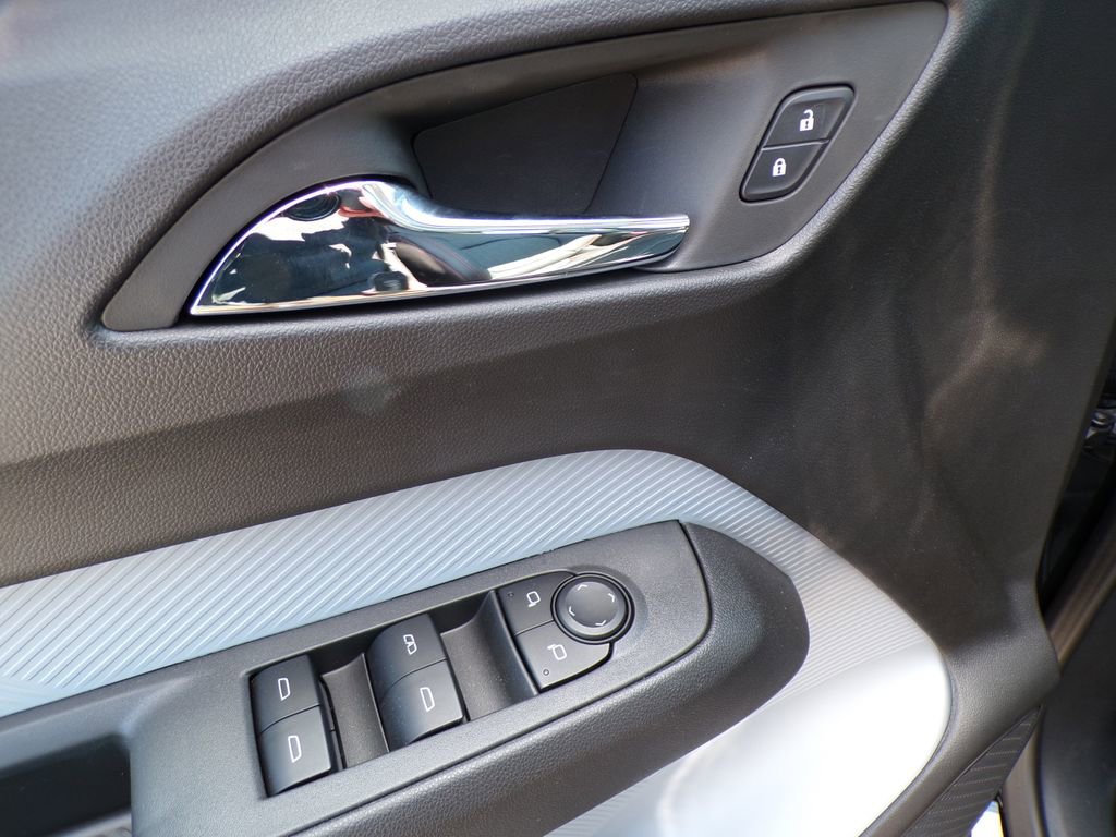 New 2027 Chevrolet Bolt RS w/ Technology Package FWD image 21