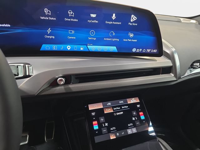 New 2027 Cadillac Vistiq Premium Luxury w/ LPO, Floor Liner Package AWD/4WD image 16